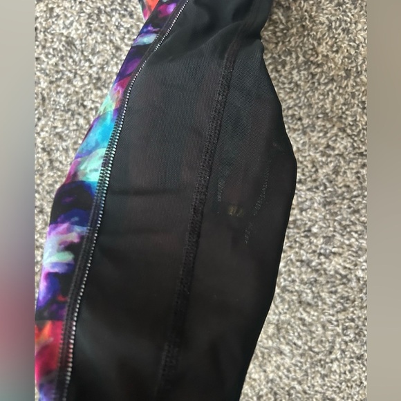 Athleta Gorgeous Jewel Tone Leggings with Mesh inserts size small - Picture 4 of 10